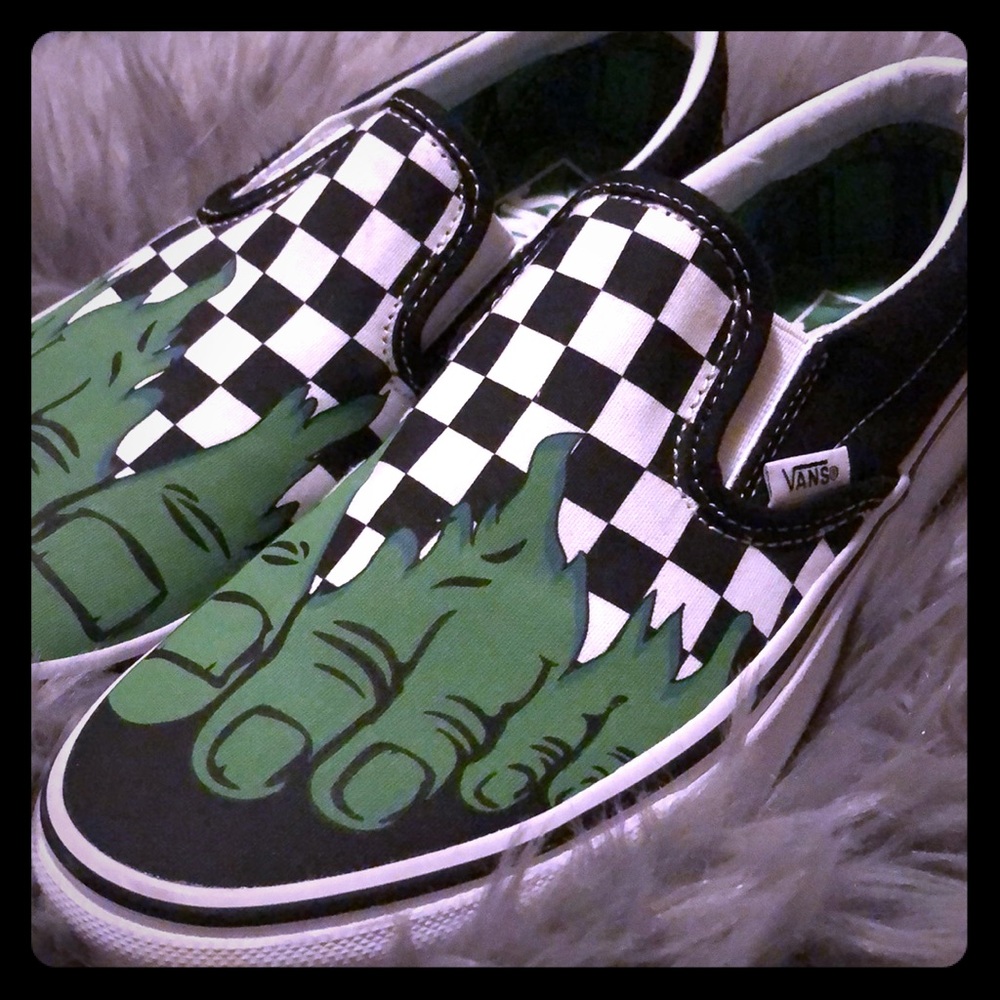 Marvel hulk slip on vans collab